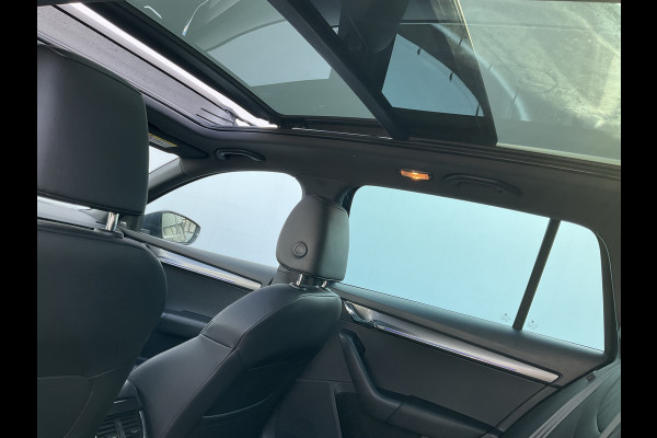 Škoda Octavia Combi 1.5 TSI Au7 Leer Panodak Trekhaak Stoelverw. Carplay Greentech Business Edition Plus