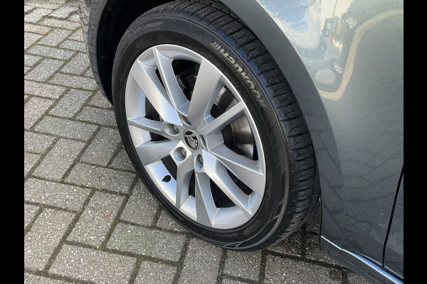 Škoda Octavia Combi 1.5 TSI Au7 Leer Panodak Trekhaak Stoelverw. Carplay Greentech Business Edition Plus