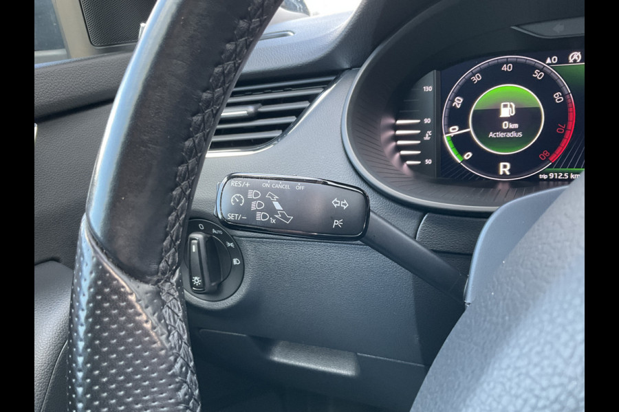 Škoda Octavia Combi 1.5 TSI Au7 Leer Panodak Trekhaak Stoelverw. Carplay Greentech Business Edition Plus