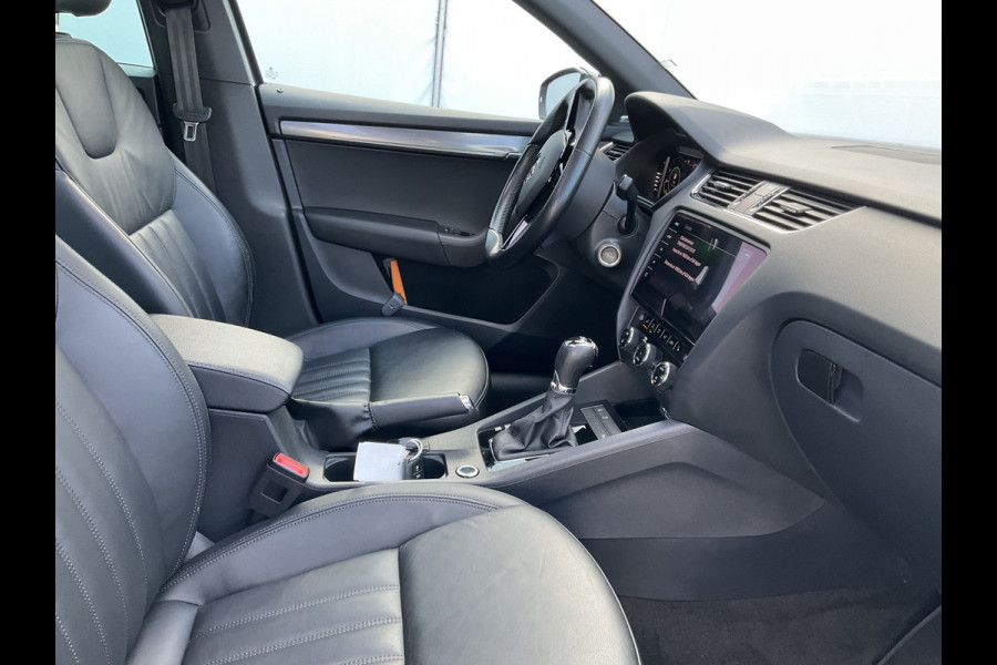 Škoda Octavia Combi 1.5 TSI Au7 Leer Panodak Trekhaak Stoelverw. Carplay Greentech Business Edition Plus