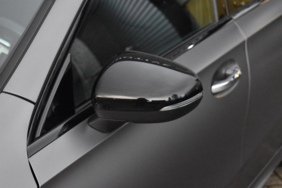 Mercedes-Benz A-Klasse 180 AMG Night | Pano | Memory | Sfeerverlichting | Camera | Stoelverwarming | Orig. NL |