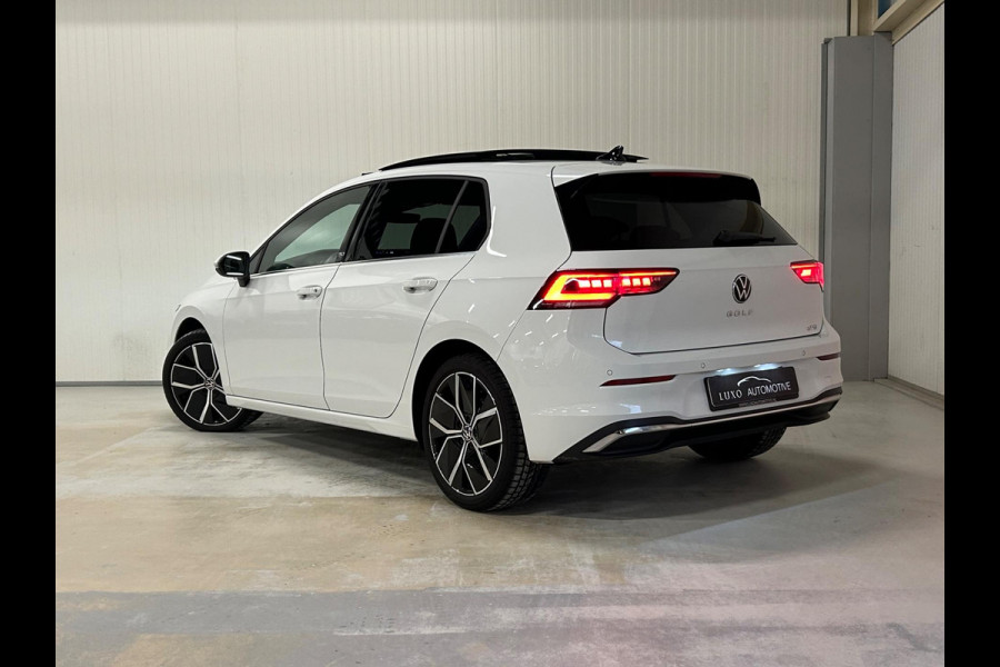Volkswagen Golf 1.5 eTSI 50 Edition | PANO | IQ LIGHTS | CAMERA | HUD | MILD HYBRIDE