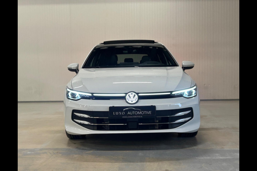 Volkswagen Golf 1.5 eTSI 50 Edition | PANO | IQ LIGHTS | CAMERA | HUD | MILD HYBRIDE