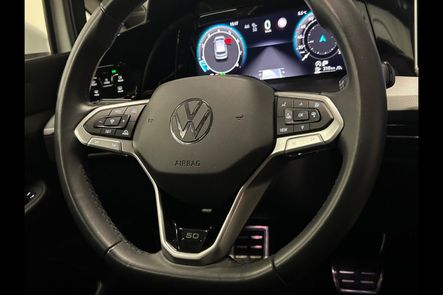 Volkswagen Golf 1.5 eTSI 50 Edition | PANO | IQ LIGHTS | CAMERA | HUD | MILD HYBRIDE