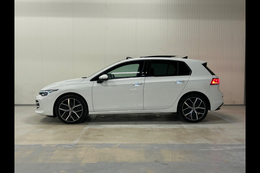 Volkswagen Golf 1.5 eTSI 50 Edition | PANO | IQ LIGHTS | CAMERA | HUD | MILD HYBRIDE