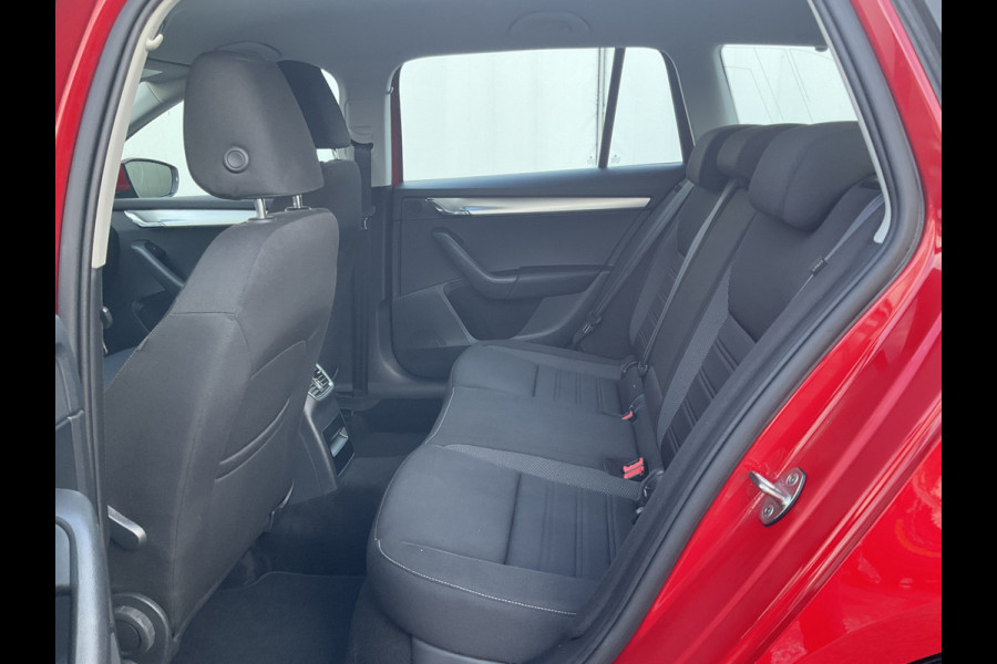 Škoda Octavia Combi 1.6 TDI Automaat 1Eig Carplay Adapt.Cruise Greentech Ambition Business