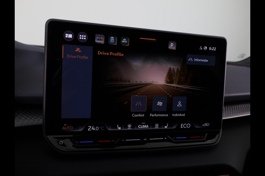 CUPRA Terramar 1.5 TSI e-Hybrid 204pk | Wegklapbare trekhaak | Navigatie via App | Matrix led verlichting | Parkeercamera