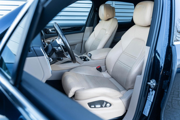 Porsche Cayenne 3.0 Schuifdak Leer Navigatie BOSE Camera Sport Chrono Stoelventilatie