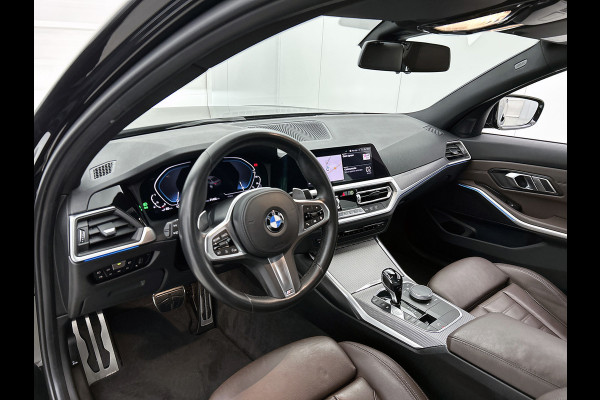 BMW 3-serie 330e eDrive Edition M-sport (NL-auto, 1e Eig, Dealer OnderH, Carplay, Camera, CruiseCon, Leder, Etc)