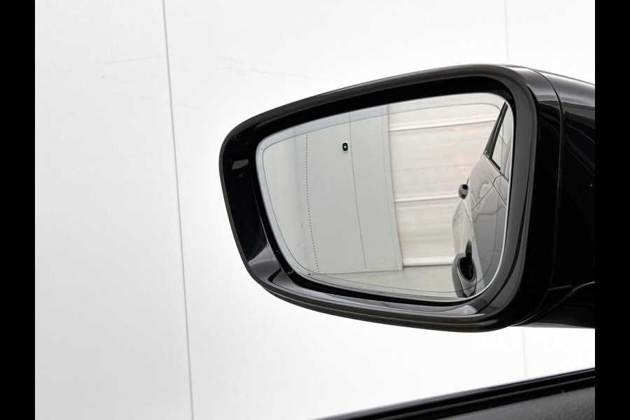 BMW 3-serie 330e eDrive Edition M-sport (NL-auto, 1e Eig, Dealer OnderH, Carplay, Camera, CruiseCon, Leder, Etc)