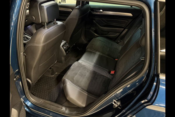 Volkswagen Passat Variant 1.5 TSI 2x R-Line Business + | Panoramadak | Leder | Camera | Afn. trekhaak | Adaptive cruise | Stoelverwarming | Virtual