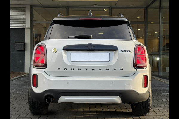 MINI Countryman 1.5 Cooper S E ALL4 Classic | Panoramadak | Lederen bekleding | Adaptive LED | Stoelverwarming | Verwarmd Stuurwiel | Sportstoelen | Climate control | Armsteun | Keyless entry