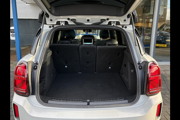 MINI Countryman 1.5 Cooper S E ALL4 Classic | Panoramadak | Lederen bekleding | Adaptive LED | Stoelverwarming | Verwarmd Stuurwiel | Sportstoelen | Climate control | Armsteun | Keyless entry