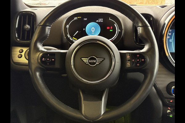 MINI Countryman 1.5 Cooper S E ALL4 Classic | Panoramadak | Lederen bekleding | Adaptive LED | Stoelverwarming | Verwarmd Stuurwiel | Sportstoelen | Climate control | Armsteun | Keyless entry