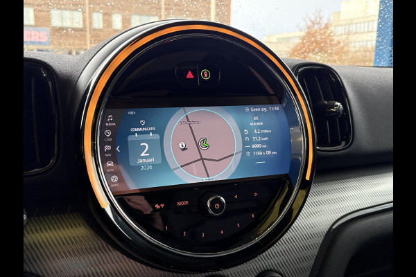 MINI Countryman 1.5 Cooper S E ALL4 Classic | Panoramadak | Lederen bekleding | Adaptive LED | Stoelverwarming | Verwarmd Stuurwiel | Sportstoelen | Climate control | Armsteun | Keyless entry