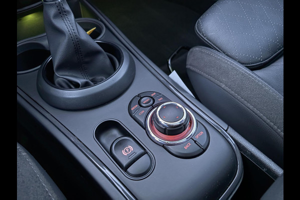 MINI Countryman 1.5 Cooper S E ALL4 Classic | Panoramadak | Lederen bekleding | Adaptive LED | Stoelverwarming | Verwarmd Stuurwiel | Sportstoelen | Climate control | Armsteun | Keyless entry