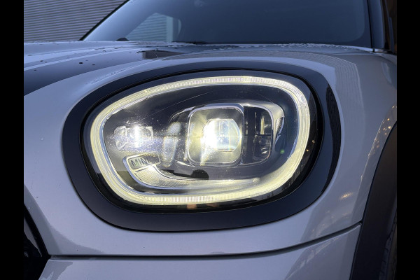 MINI Countryman 1.5 Cooper S E ALL4 Classic | Panoramadak | Lederen bekleding | Adaptive LED | Stoelverwarming | Verwarmd Stuurwiel | Sportstoelen | Climate control | Armsteun | Keyless entry