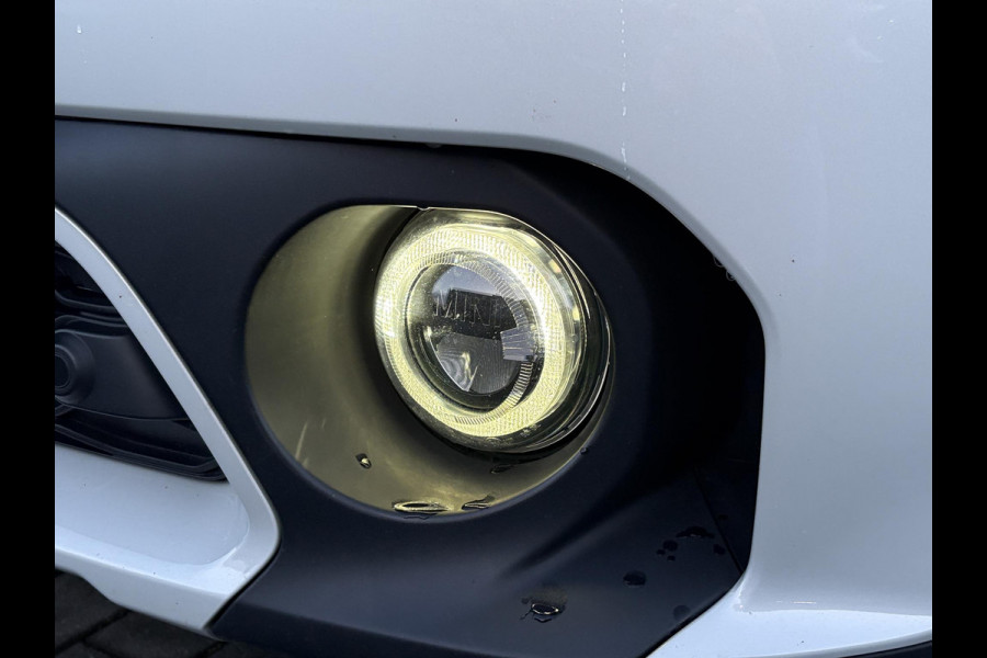 MINI Countryman 1.5 Cooper S E ALL4 Classic | Panoramadak | Lederen bekleding | Adaptive LED | Stoelverwarming | Verwarmd Stuurwiel | Sportstoelen | Climate control | Armsteun | Keyless entry