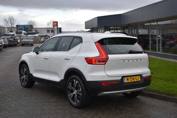 Volvo XC40 T4 211PK Recharge Inscription | Trekhaak | Panodak | H&K | ACC | Leder | Stuurverwarming | 360 Camera