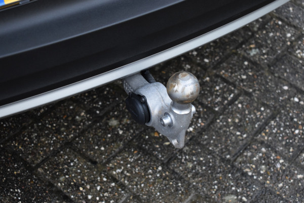 Volvo XC40 T4 211PK Recharge Inscription | Trekhaak | Panodak | H&K | ACC | Leder | Stuurverwarming | 360 Camera