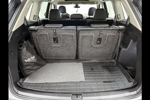 Volkswagen Atlas (Goed OnderH, 7 persoons, Panoramadak, Camera, StoelV, Cruise Con, Automaat, Etc)