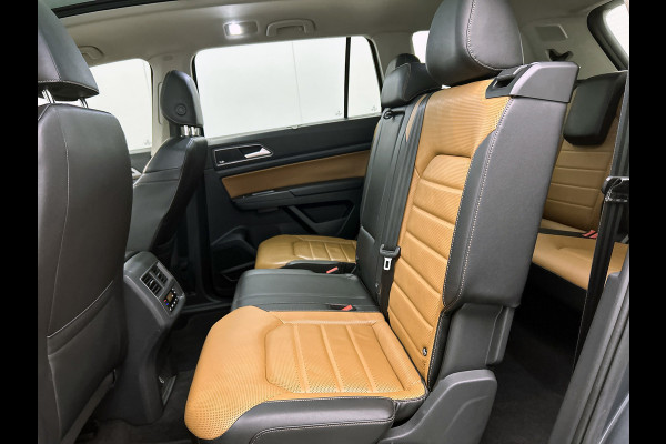 Volkswagen Atlas (Goed OnderH, 7 persoons, Panoramadak, Camera, StoelV, Cruise Con, Automaat, Etc)