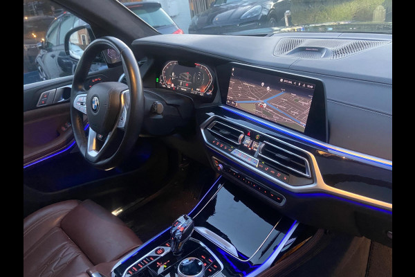 BMW X7 XDrive40i 7-PERS/SKYLOUNGE/HUD/LASER/MASSAGE