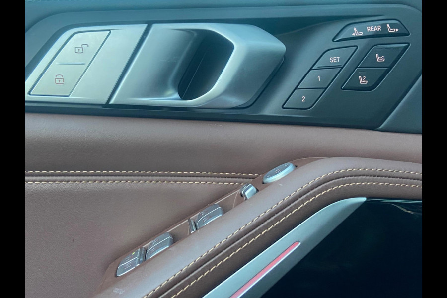 BMW X7 XDrive40i 7-PERS/SKYLOUNGE/HUD/LASER/MASSAGE