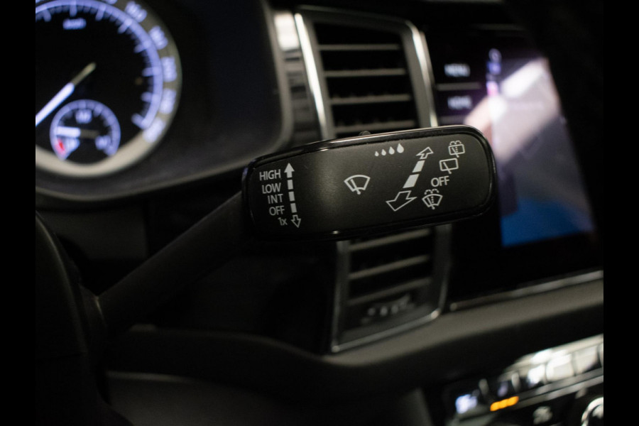 Škoda Kodiaq 1.5 TSI Style Business 7p. (PANORAMADAK,CARPLAY,NAVI,LED,360 CAMERA,CRUISE,ELECTRISCHE STOELEN,KEY LESS,STOELVER.)