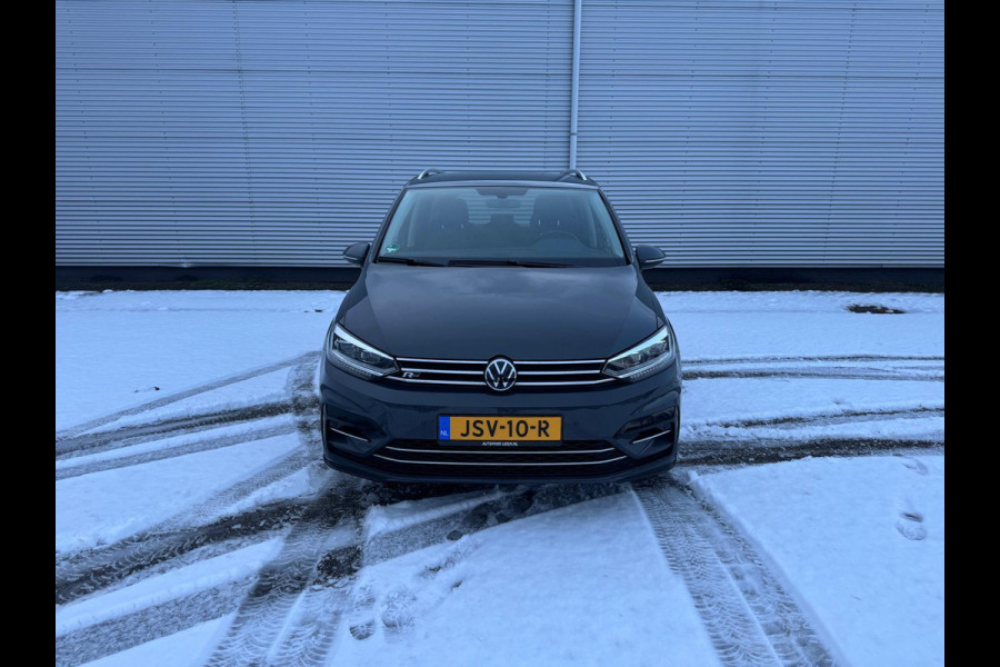 Volkswagen Touran 1.5 TSI R-Line Exclusive 7p,afn.Trekhaak,Navigatie,parkeersensoren/Camera,stoelverwarming,