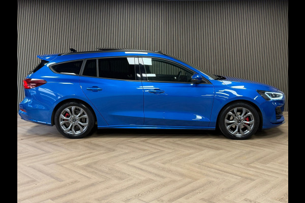 Ford Focus 1.0 ST-Line X AUT. B&O PANO CAMERA PARKEERSENSOREN VOOR EN ACHTER ACC STUURVERWARMING STOELVERWARM DODEHOEK LANE ASSIST