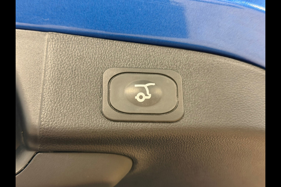 Ford Focus 1.0 ST-Line X AUT. B&O PANO CAMERA PARKEERSENSOREN VOOR EN ACHTER ACC STUURVERWARMING STOELVERWARM DODEHOEK LANE ASSIST
