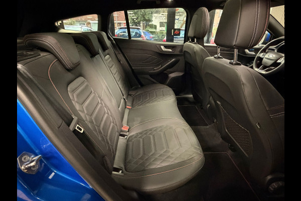Ford Focus 1.0 ST-Line X AUT. B&O PANO CAMERA PARKEERSENSOREN VOOR EN ACHTER ACC STUURVERWARMING STOELVERWARM DODEHOEK LANE ASSIST