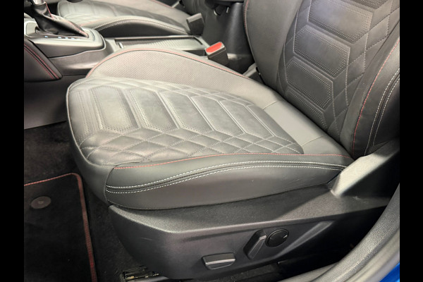 Ford Focus 1.0 ST-Line X AUT. B&O PANO CAMERA PARKEERSENSOREN VOOR EN ACHTER ACC STUURVERWARMING STOELVERWARM DODEHOEK LANE ASSIST