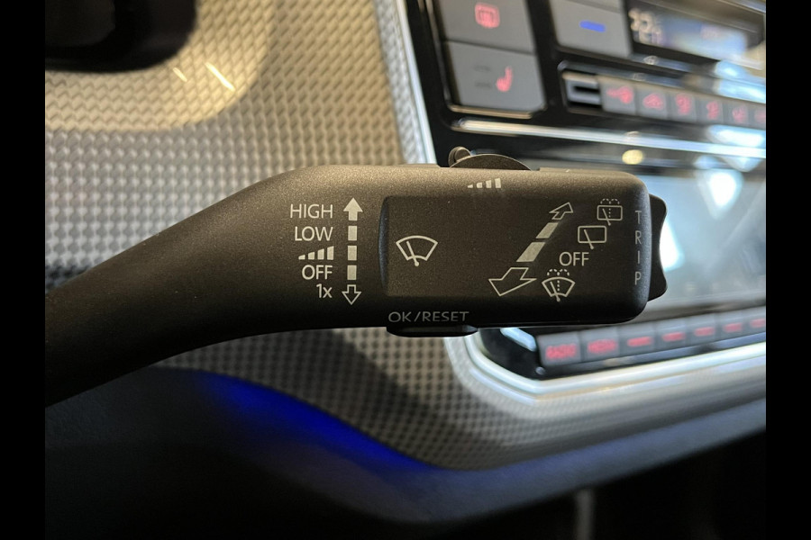 Volkswagen e-Up! | Climate Control | Radio DAB+ | Privacy Glass | Sfeerverlichting | LED | Stoelverwarming
