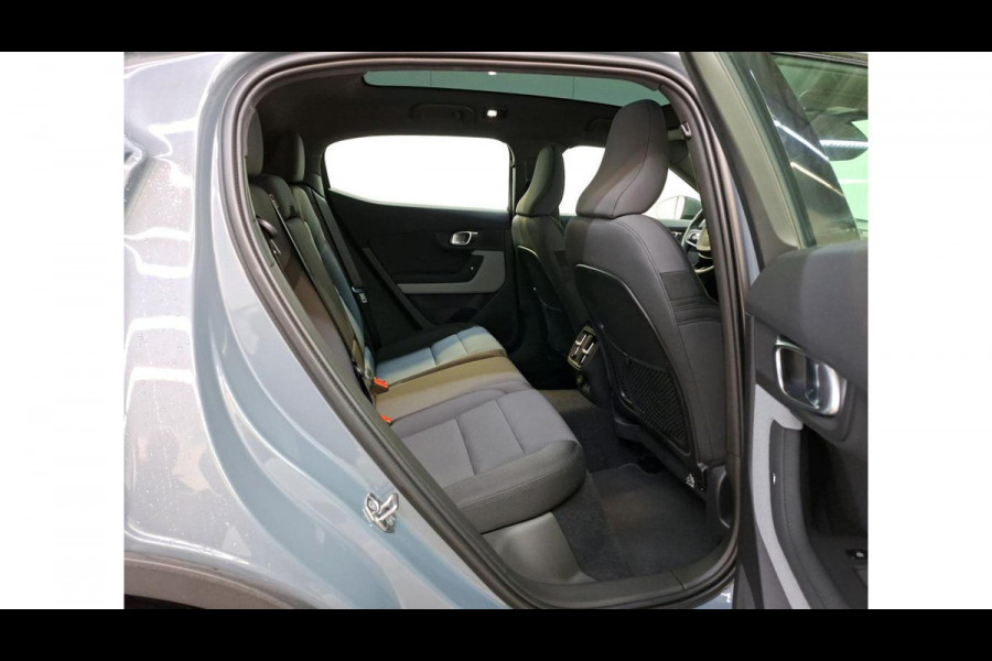 Polestar 2 Long Range Dual Motor Launch Edition 78kWh NL AUTO | PANO | STUURWIEL VERW | STOELVERW | 360 CAMERA