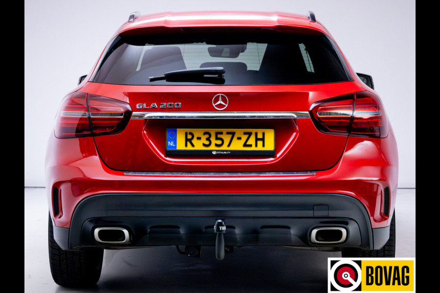 Mercedes-Benz GLA 200 AMG Line Edition Premium Plus Night | Navigatie | Elec. klep | Leer | 19"LMV | Cruise, Trekhaak, High Performance led