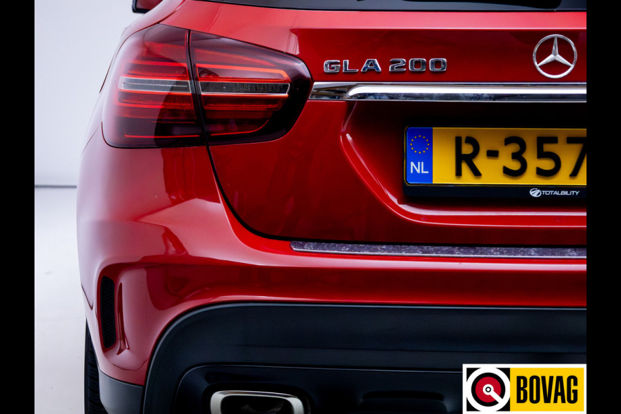 Mercedes-Benz GLA 200 AMG Line Edition Premium Plus Night | Navigatie | Elec. klep | Leer | 19"LMV | Cruise, Trekhaak, High Performance led
