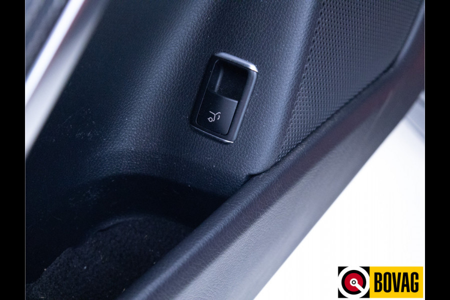 Mercedes-Benz GLA 200 AMG Line Edition Premium Plus Night | Navigatie | Elec. klep | Leer | 19"LMV | Cruise, Trekhaak, High Performance led