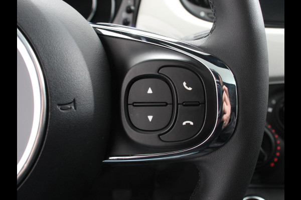 Fiat 500 1.0 Hybrid Dolcevita Finale Panorama dak Airco Cruise Control Navigatie Apple Carplay/Android Auto Dab Digitale Cockpit Parkeer Sensoren  Lichtmetalen Velgen 16" Led