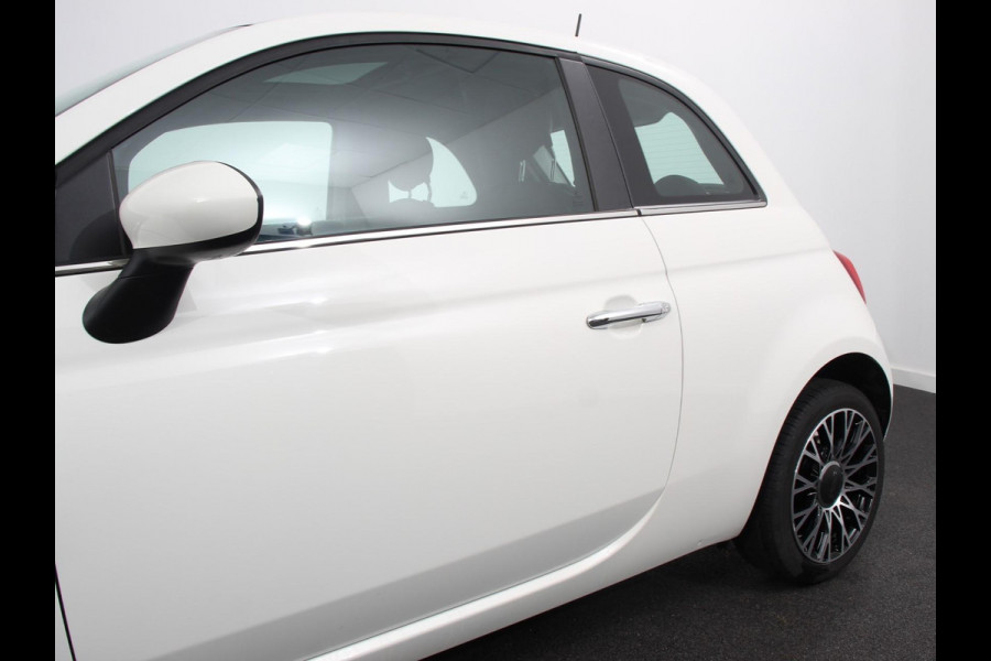 Fiat 500 1.0 Hybrid Dolcevita Finale Panorama dak Airco Cruise Control Navigatie Apple Carplay/Android Auto Dab Digitale Cockpit Parkeer Sensoren  Lichtmetalen Velgen 16" Led