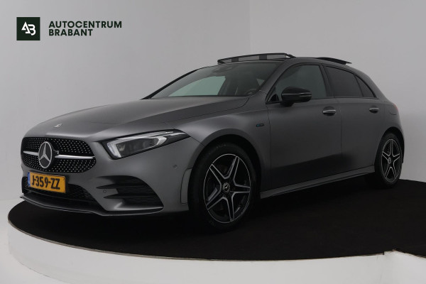 Mercedes-Benz A-Klasse 250 e Business Solution AMG Limited (SFEERVERLICHTING, PANORAMADAK, CAMERA, STOELVERWARMING, 1e EIGENAAR)