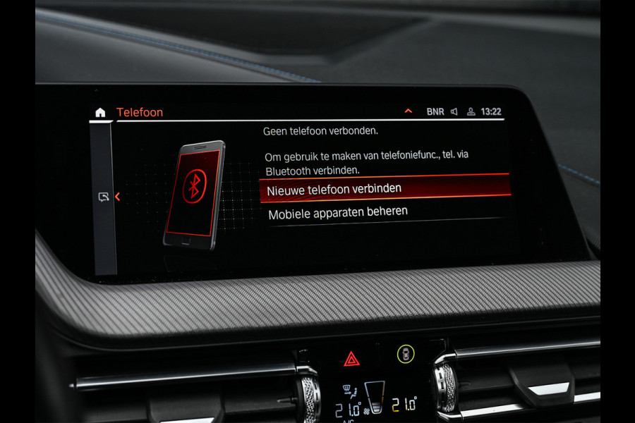 BMW 1-serie M135i xDrive High Executive · M- sport · Panoramadak · Camera · Active cruise · Harman/Kardon · Adaptive Suspension · M Sportbra