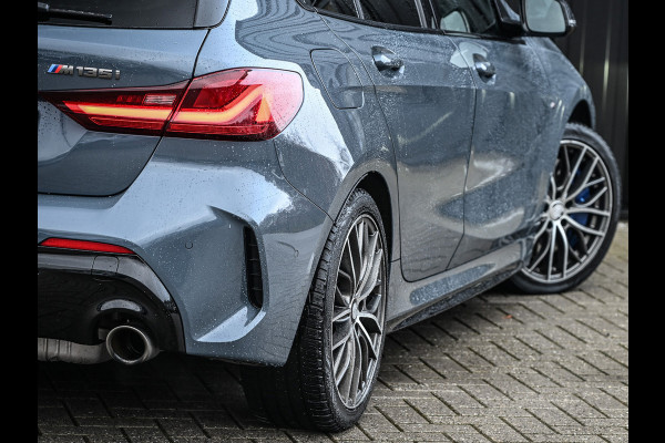 BMW 1-serie M135i xDrive High Executive · M- sport · Panoramadak · Camera · Active cruise · Harman/Kardon · Adaptive Suspension · M Sportbra