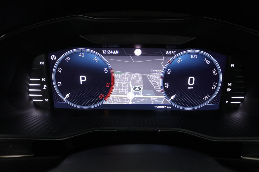 Škoda Superb Combi 1.5 TSI ACT Business Edition Plus (PANORAMADAK, STUUR-/STOELVERWARMING, CAMERA, ADAPTIVE CRUISE)