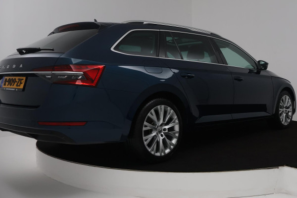 Škoda Superb Combi 1.5 TSI ACT Business Edition Plus (PANORAMADAK, STUUR-/STOELVERWARMING, CAMERA, ADAPTIVE CRUISE)