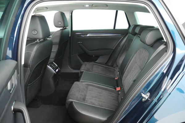 Škoda Superb Combi 1.5 TSI ACT Business Edition Plus (PANORAMADAK, STUUR-/STOELVERWARMING, CAMERA, ADAPTIVE CRUISE)