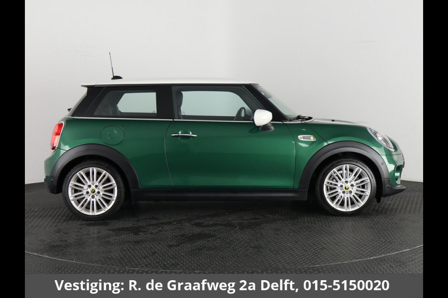 MINI Cooper S Electric Charged 33 kWh (184 PK) | Navigatie | Stoelverwarming | 1e eigenaar |