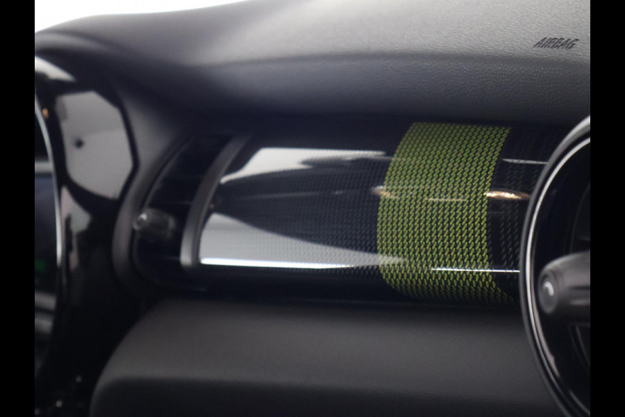 MINI Cooper S Electric Charged 33 kWh (184 PK) | Navigatie | Stoelverwarming | 1e eigenaar |