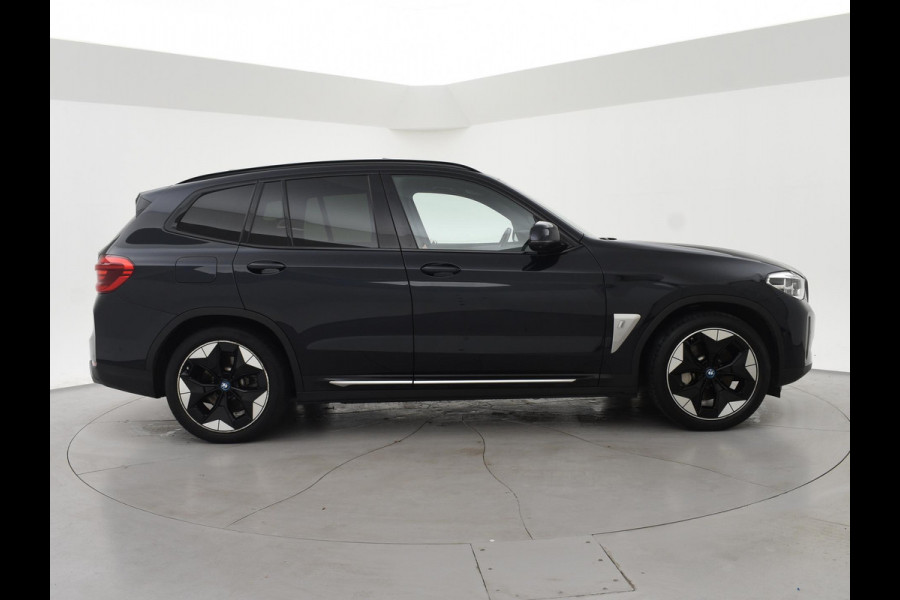 BMW iX3 H.E. M-SPORT 80 kWh 99% SOH + WEGKL. TREKHAAK | HEAD-UP | 360 CAMERA | PANORAMA | HARMAN/KARDON